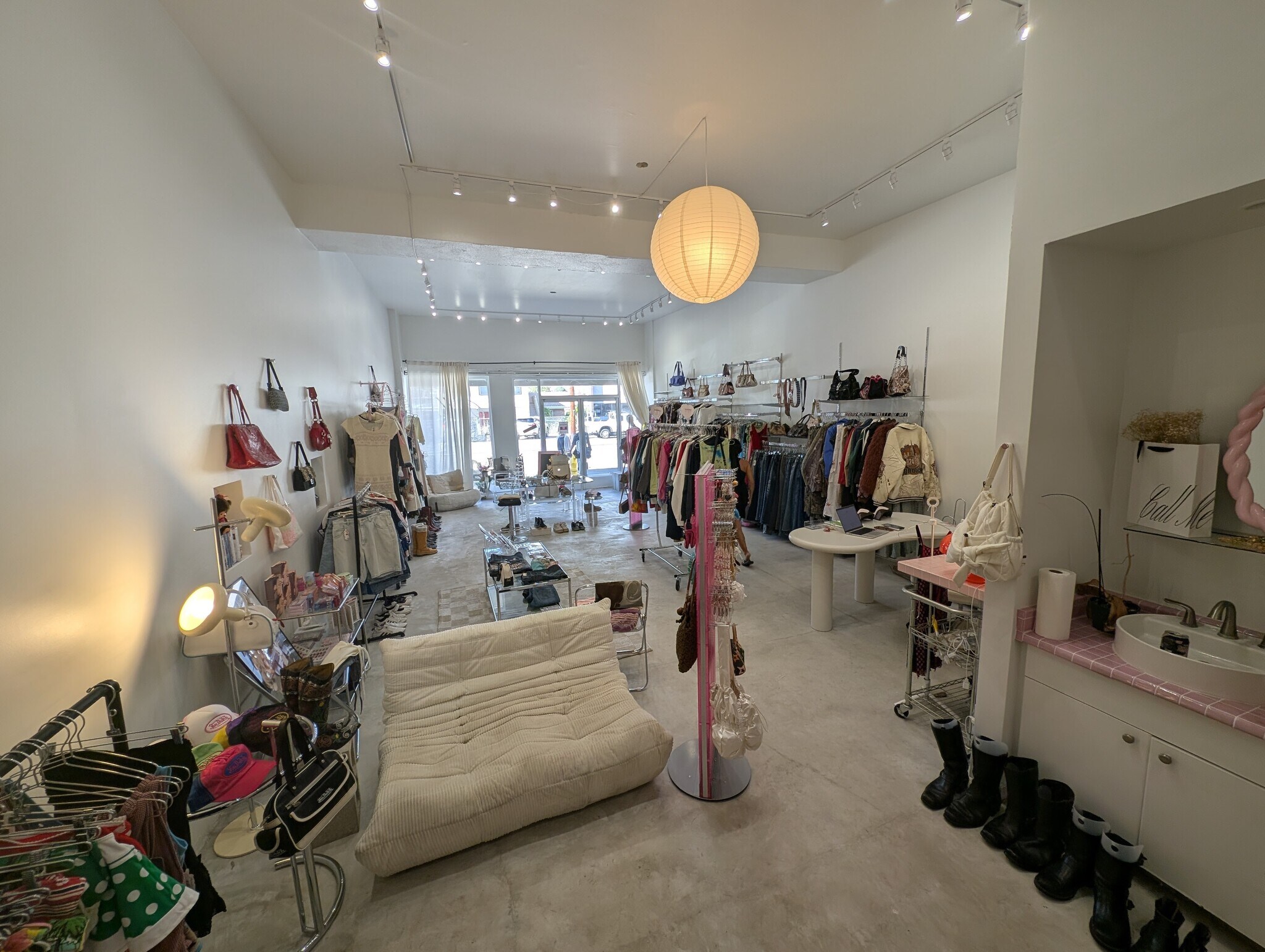 2111 S Beretania St, Honolulu, HI for lease Interior Photo- Image 1 of 4