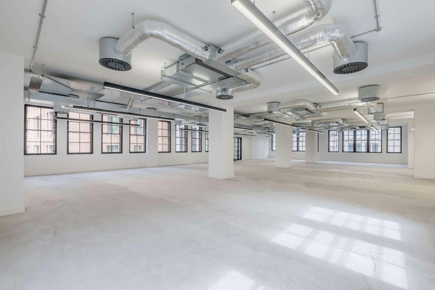3 Moorgate Pl, London for lease - Building Photo - Image 3 of 12