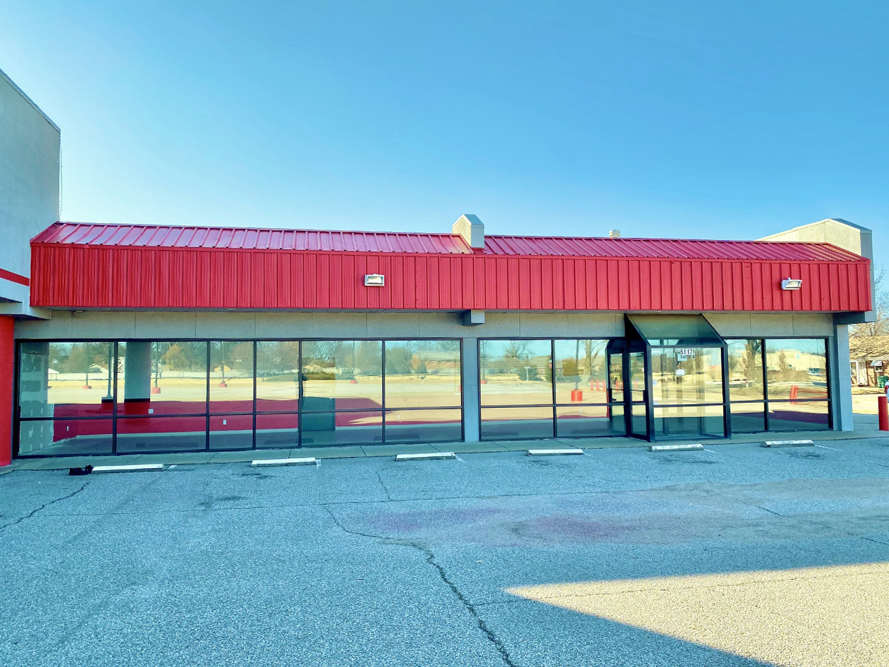 5817 E Kellogg Dr, Wichita, KS for sale Building Photo- Image 1 of 1