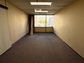 1900 Mariposa Mall, Fresno, CA for lease Interior Photo- Image 2 of 6