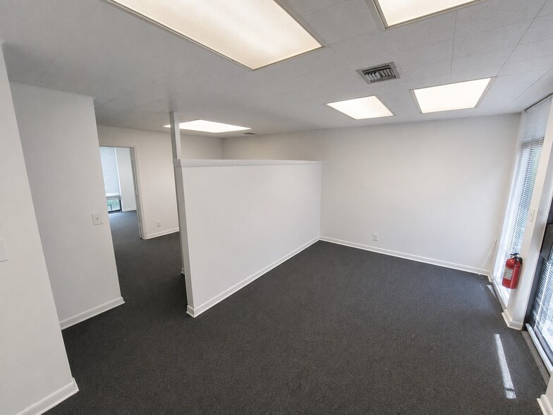 7150 20th St, Vero Beach, FL for lease - Building Photo - Image 2 of 5