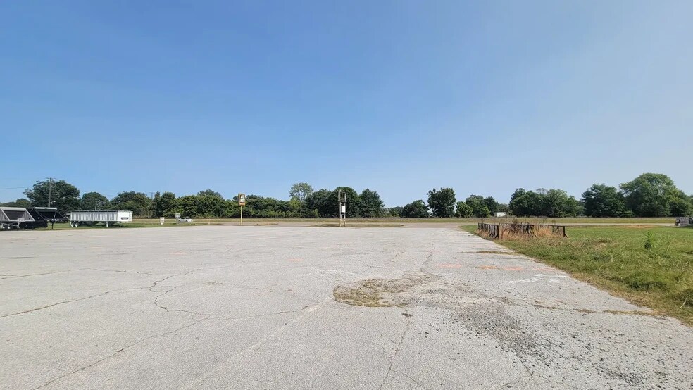 812 Highway 67 S, Tuckerman, AR à vendre - Photo du bâtiment - Image 2 de 3