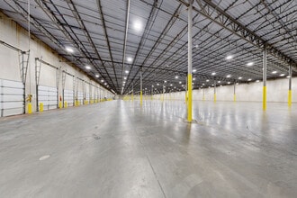 2855 N Berkeley Lake Rd NW, Duluth, GA à louer Numérisation 3D de Matterport- Image 1 de 21