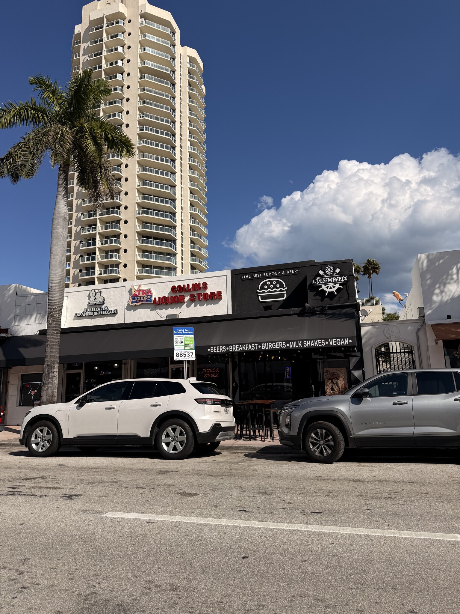 7315-7321 Collins Ave, Miami Beach, FL à louer Photo principale- Image 1 de 3