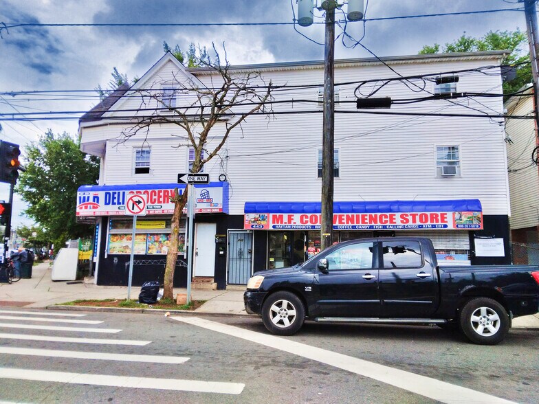 443 Jackson Ave, Elizabeth, NJ à vendre - Photo du bâtiment - Image 2 de 29