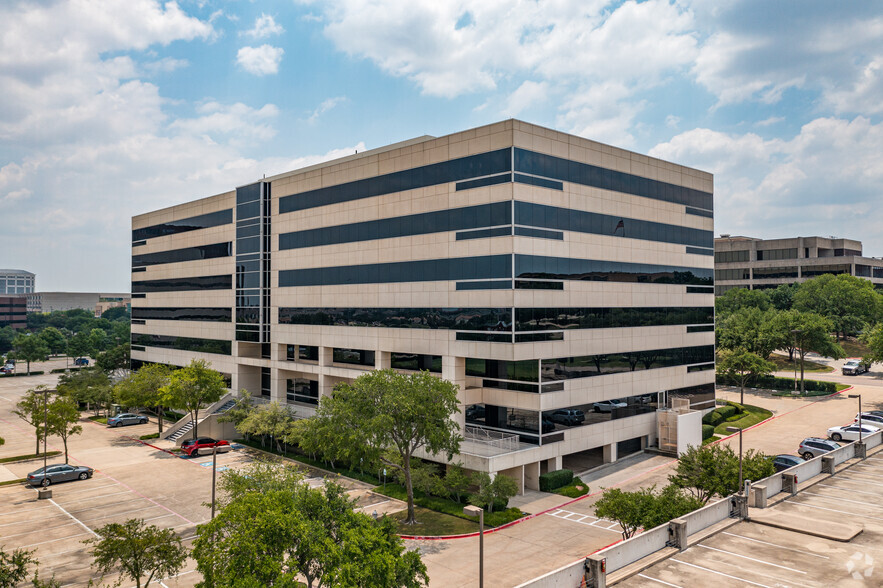 1255 Corporate Dr, Irving, TX for lease - Building Photo - Image 2 of 13