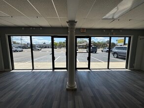 4239 W Kennedy Blvd, Tampa, FL for lease Interior Photo- Image 1 of 10