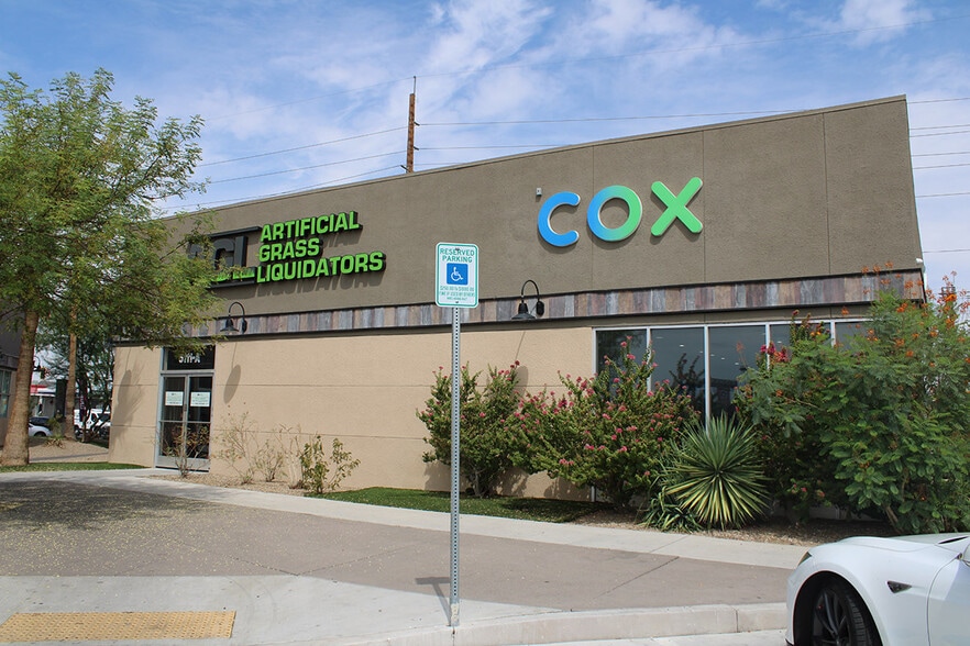 5111 E Charleston Blvd, Las Vegas, NV for lease - Building Photo - Image 2 of 7