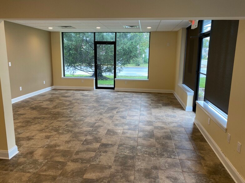 46 Princeton Ave, Brick, NJ à louer - Photo intérieure - Image 3 de 4