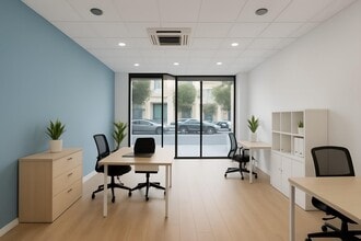 Retail in Vilanova i la Geltrú, Barcelona for lease Interior Photo- Image 2 of 3