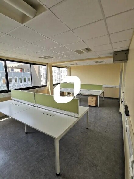 Bureau dans Noisy-le-Grand à louer - Photo intérieure - Image 3 de 4