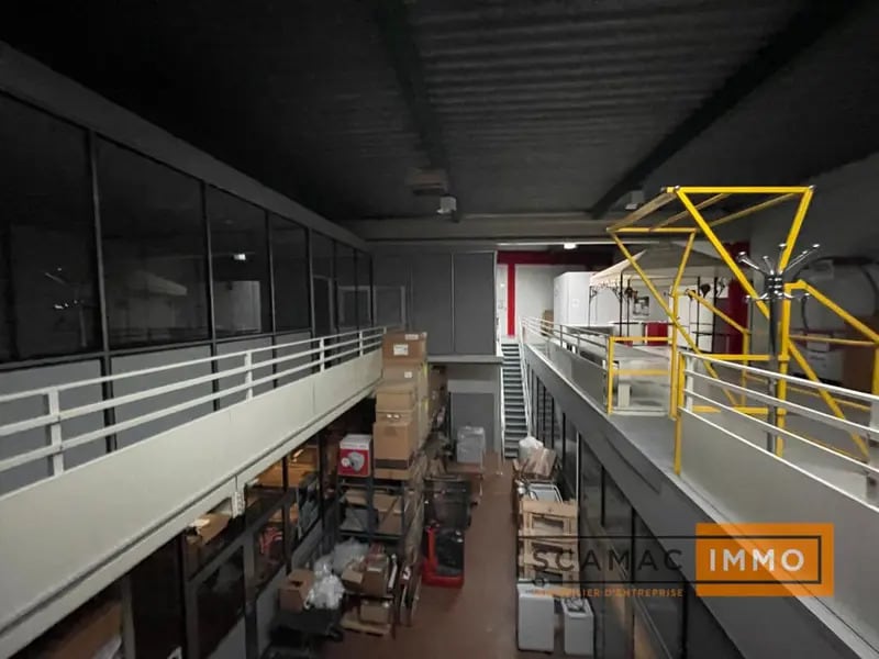 Industrial in Bagneux for lease Interior Photo- Image 1 of 7