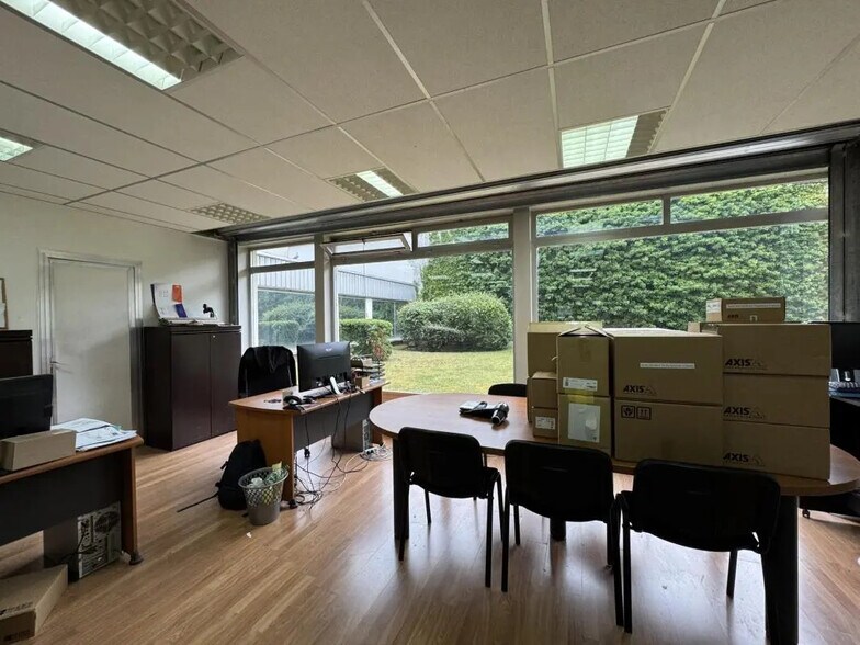 Commerce de détail dans Boulogne-Billancourt à louer - Photo du bâtiment - Image 2 de 13