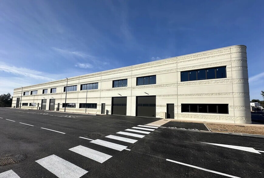 580 Avenue Du Serpolet, La Ciotat for lease - Building Photo - Image 1 of 6