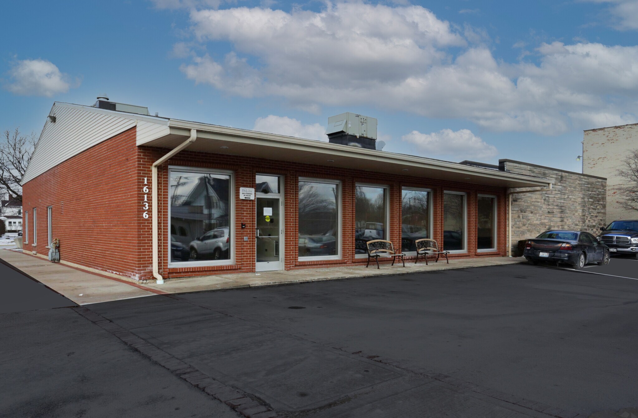 16136 S Park Ave, South Holland, IL à vendre Photo du bâtiment- Image 1 de 5