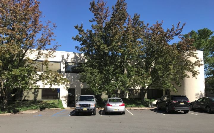 615 W Mount Pleasant Ave, Livingston, NJ for lease - Building Photo - Image 3 of 4