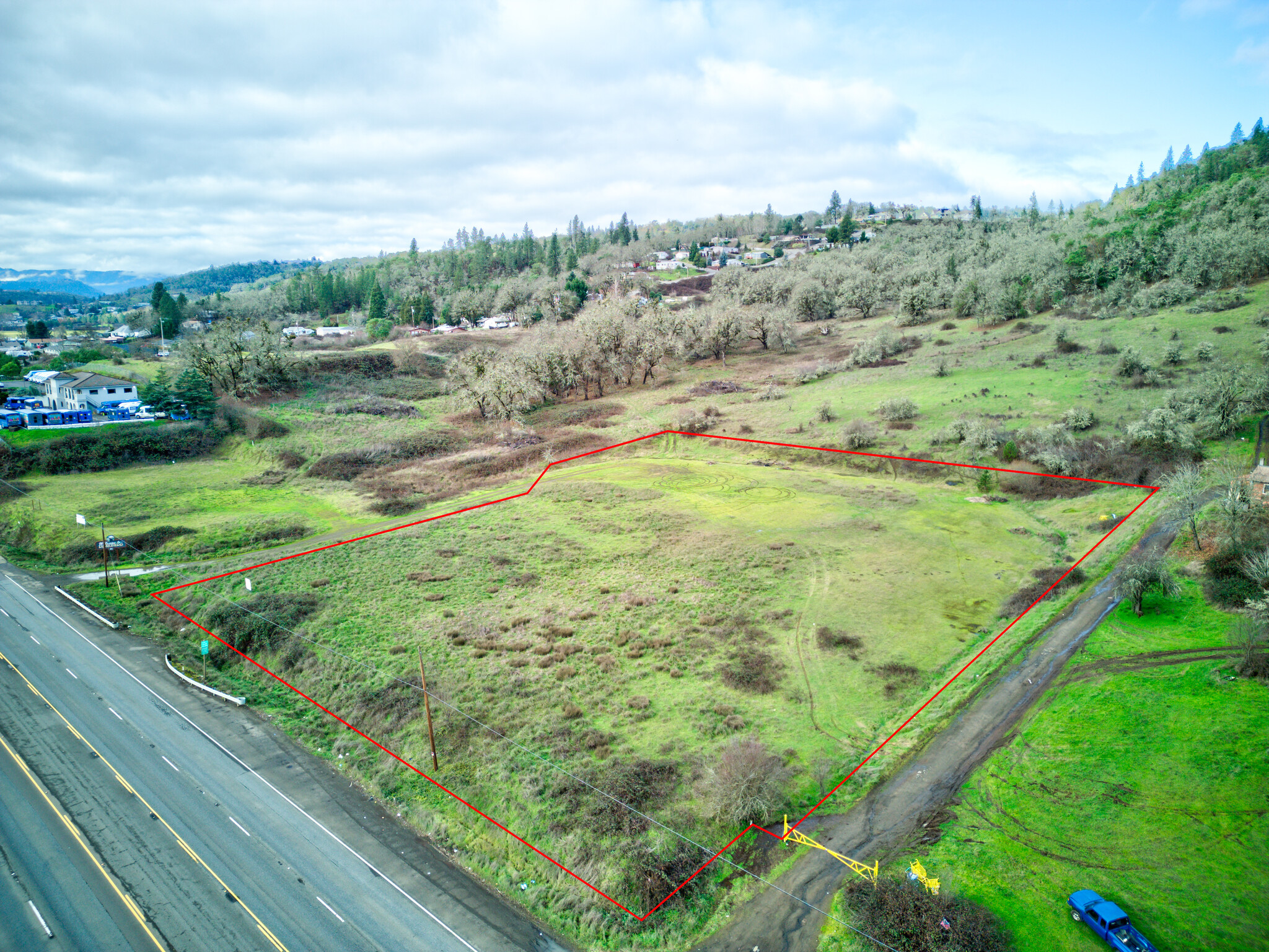 3110 NE Diamond Lake Blvd, Roseburg, OR for sale Primary Photo- Image 1 of 30