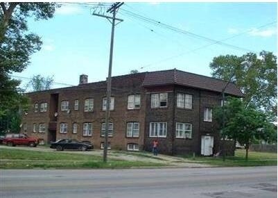 13515 Saint Clair Ave, Cleveland, OH à vendre - Photo principale - Image 1 de 41