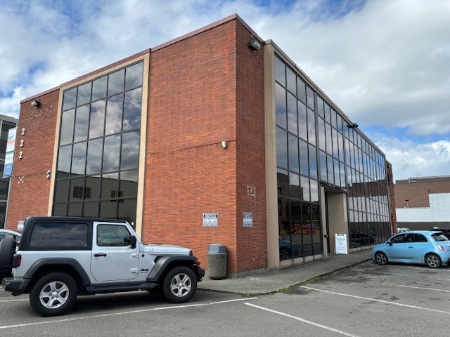 222 Williams Ave S, Renton, WA for lease - Building Photo - Image 2 of 5