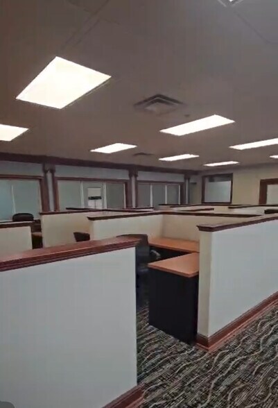 1950 Rutgers Blvd, Lakewood, NJ à louer - Photo du bâtiment - Image 3 de 4