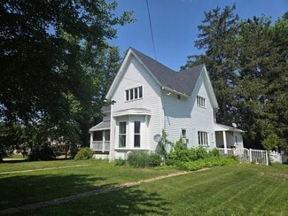 More details for 411 N 6th St, Oregon, IL - Land for Sale