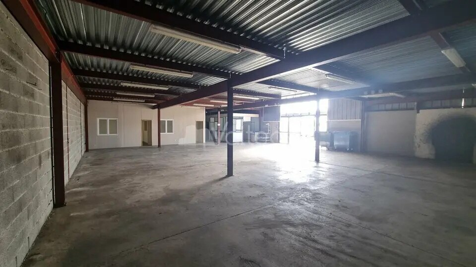 Flex in Launaguet for lease - Interior Photo - Image 3 of 6