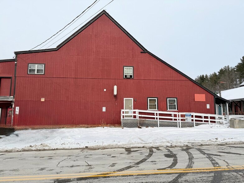 8 Dunster Ave, Greenville, NH à vendre - Photo du bâtiment - Image 3 de 21