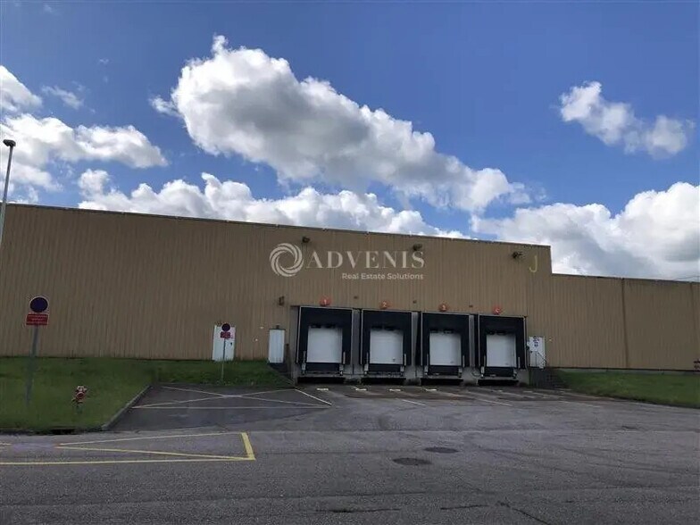 Industrial in Gondreville for lease - Building Photo - Image 2 of 8