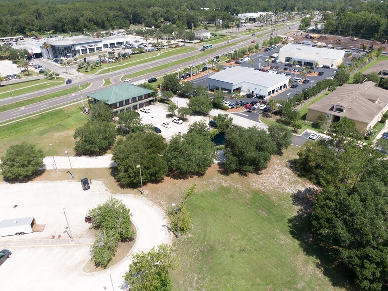 6868 Skaff Ave, Jacksonville, FL à louer - Photo du bâtiment - Image 3 de 7