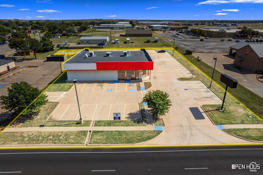 4205 Old Jacksboro Hwy, Wichita Falls, TX à vendre - Photo du bâtiment - Image 2 de 23