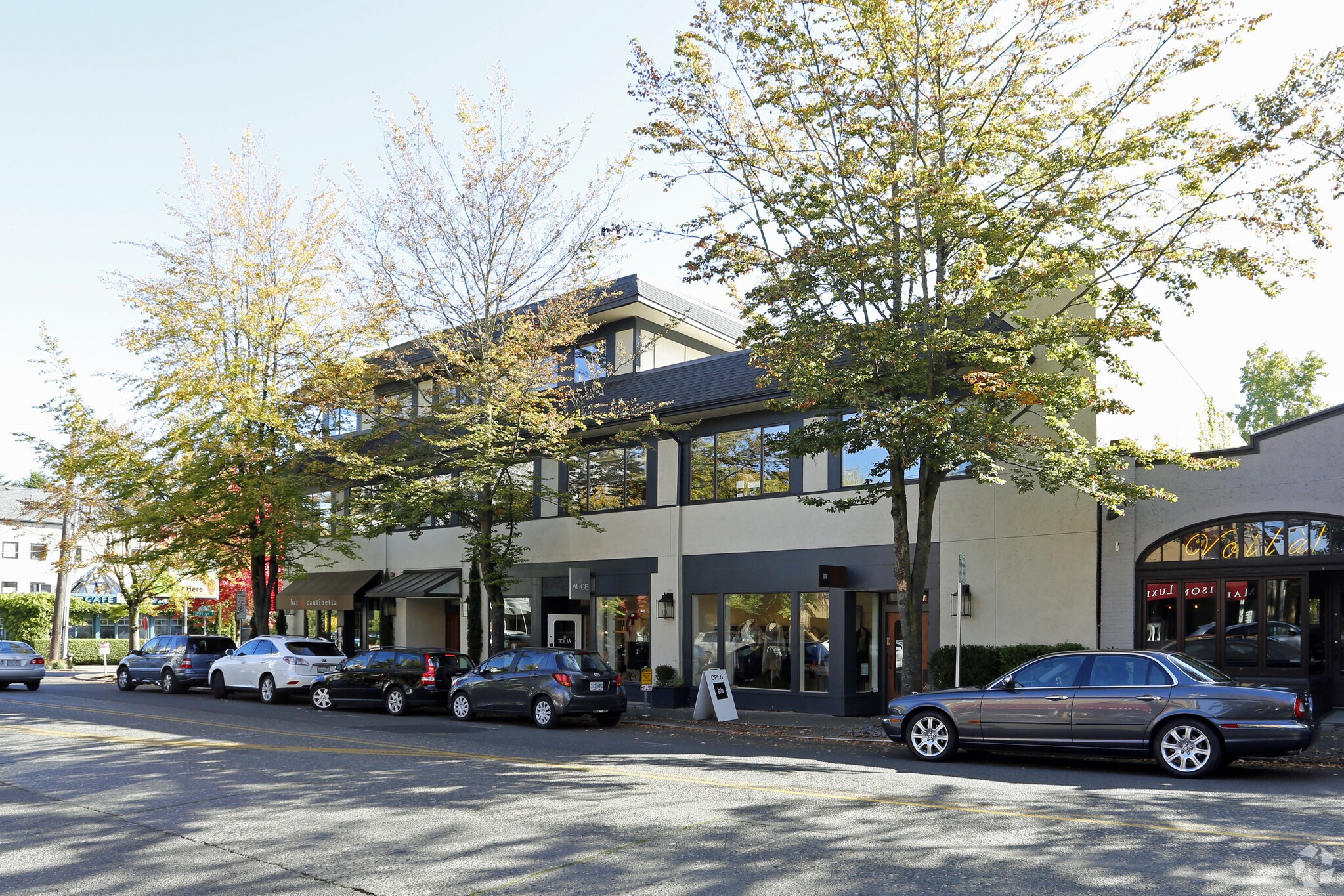 2811 E Madison St, Seattle, WA for lease Building Photo- Image 1 of 2