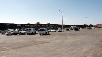 Nolan County Plaza - Entrepôt