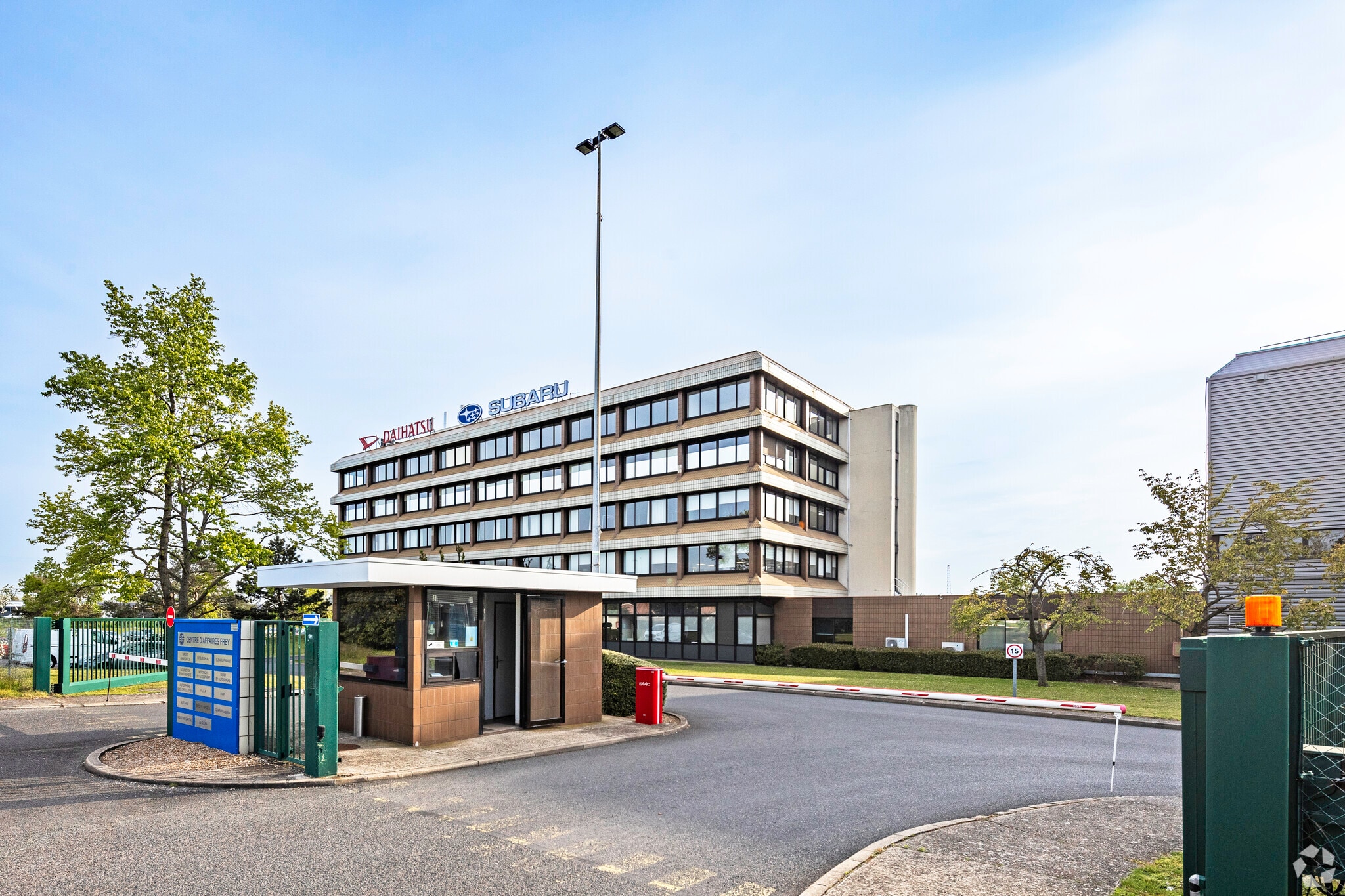 1 Avenue Du Fief, Saint-Ouen-l'Aumône à louer Photo principale- Image 1 de 3