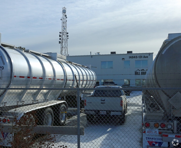 14945 131st Ave NW, Edmonton, AB à louer - Photo du bâtiment - Image 2 de 2