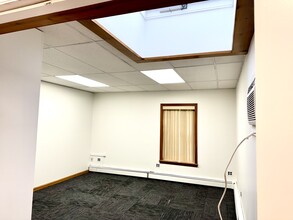 2138 Wantagh Ave, Wantagh, NY for lease Interior Photo- Image 2 of 8