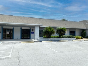 918 Rolling Acres Rd, Lady Lake, FL à louer Photo intérieure- Image 1 de 10