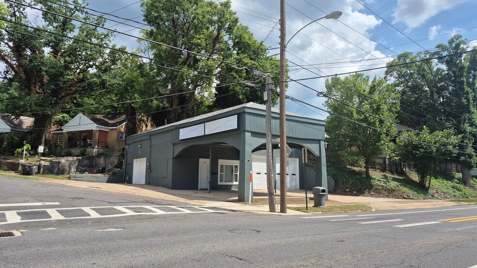 340 Park Ave, Hot Springs, AR à louer - Photo du bâtiment - Image 2 de 2