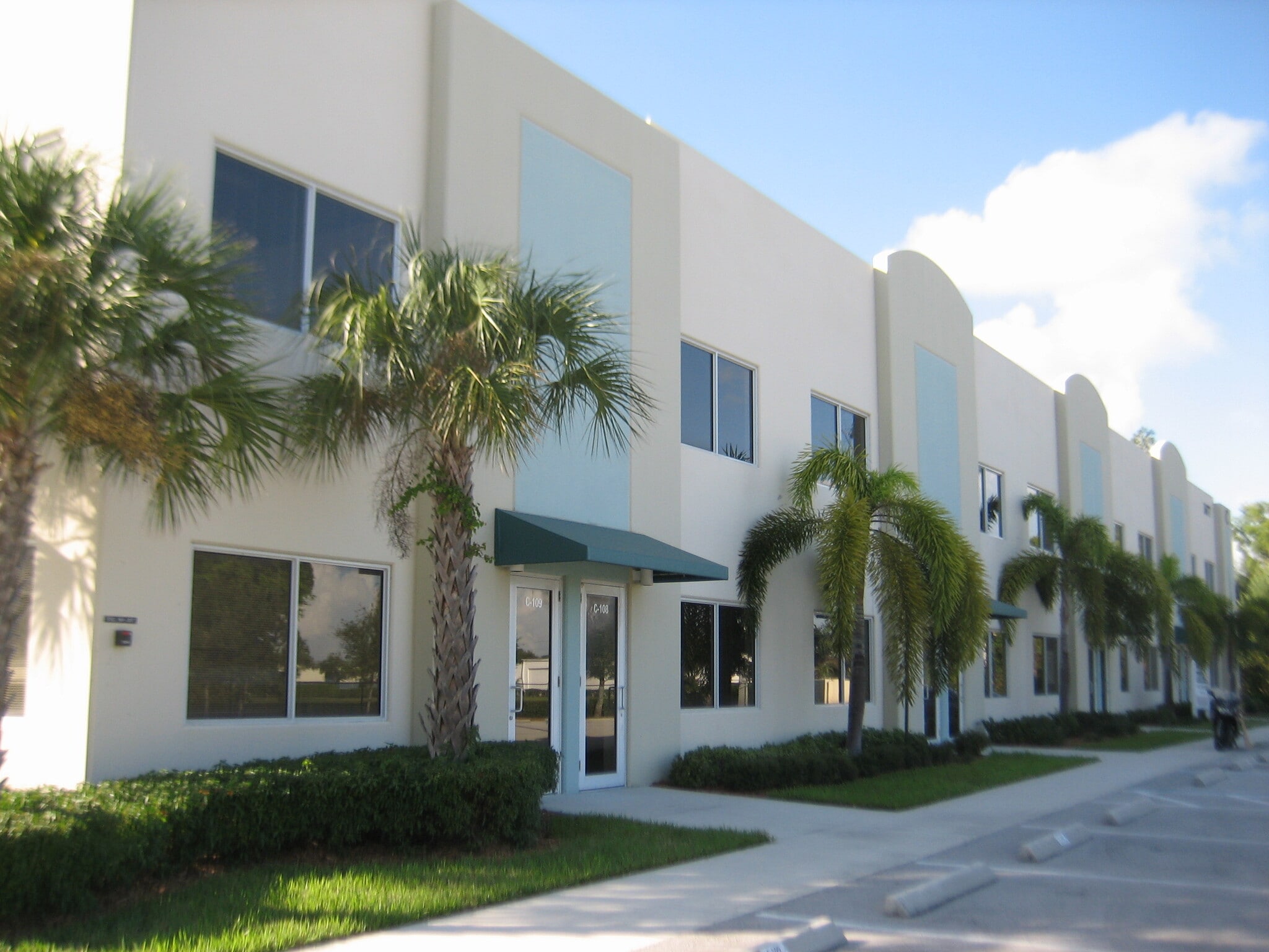 3677 23rd Ave S, Lake Worth, FL for lease Building Photo- Image 1 of 1