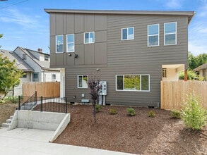 5860 N Missouri Ave, Portland, OR - AERIAL  map view - Image1