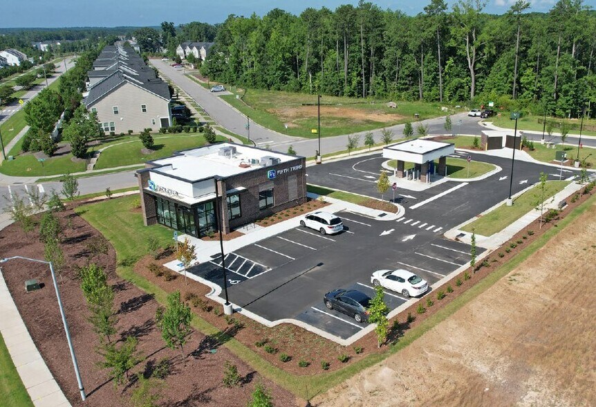 1121 Moncure Place, Apex, NC à vendre - Photo du bâtiment - Image 3 de 4