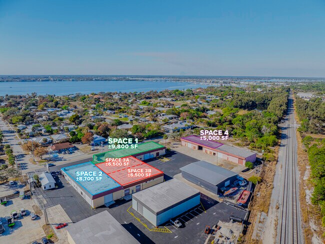 More details for 657 NE Dixie Hwy, Jensen Beach, FL - Flex, Industrial for Lease