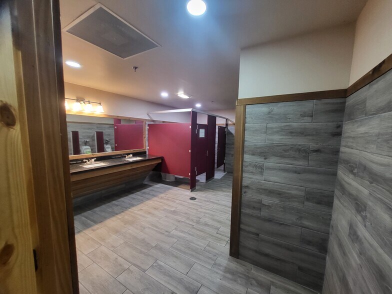 800 S International Blvd, Hidalgo, TX à louer - Photo du bâtiment - Image 3 de 43