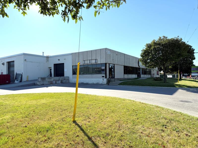 570 Clarke Rd, London, ON for lease Building Photo- Image 1 of 4