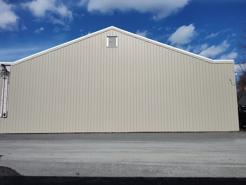 300 5th St, Belvidere, NJ à vendre - Photo du bâtiment - Image 3 de 22