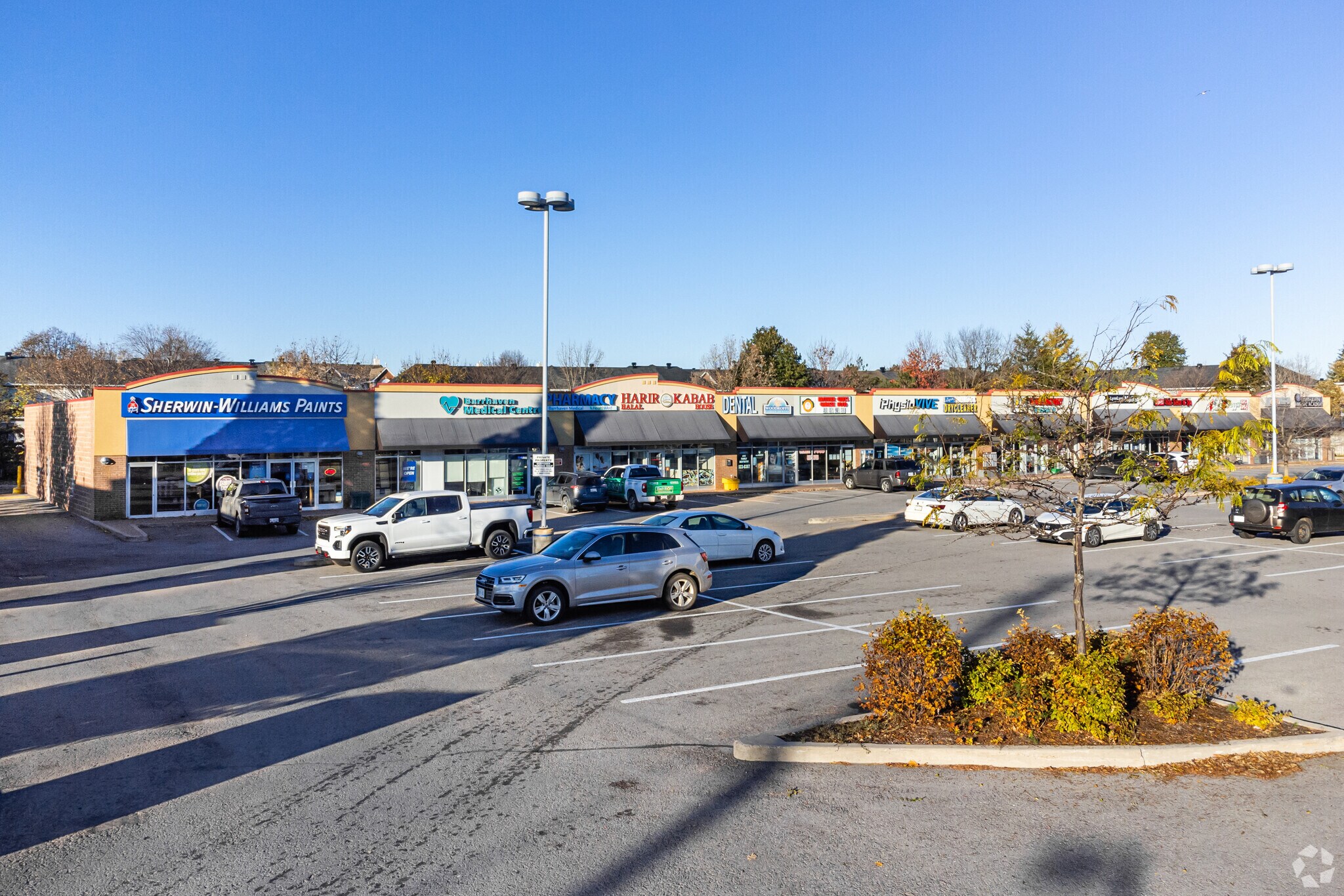 2900 Woodroffe Av, Ottawa, ON à vendre Photo principale- Image 1 de 1