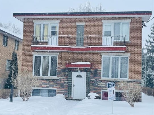 10776 Av Armand-Lavergne, Montréal, QC for sale Primary Photo- Image 1 of 1