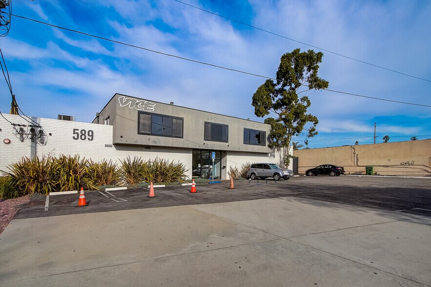 589-595 N Venice Blvd, Venice, CA for sale - Primary Photo - Image 1 of 18