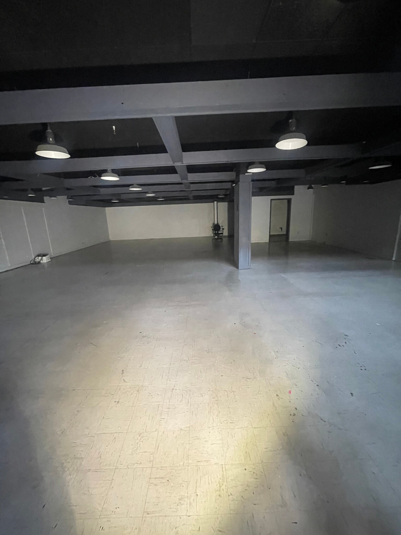 100 S Jefferson St, New Castle, PA for lease Interior Photo- Image 1 of 9