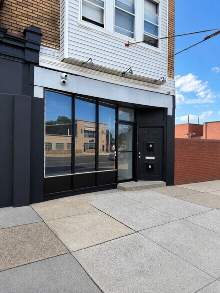 5930 N Broad St, Philadelphia, PA à louer - Photo principale - Image 1 de 1