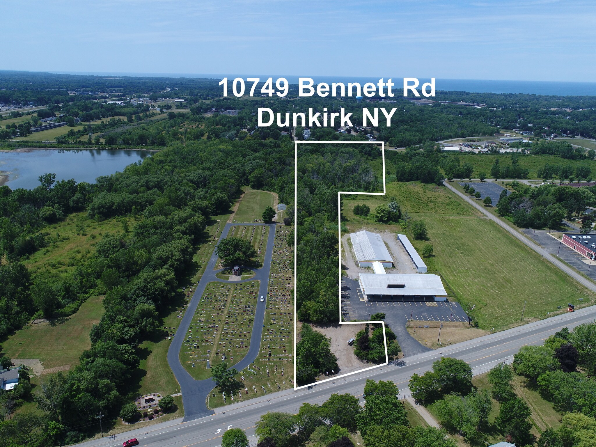 10743 Bennett Rd, Dunkirk, NY for sale Primary Photo- Image 1 of 28